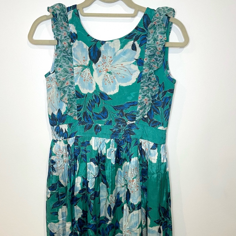 Roller Rabbit Emerald V Back Girls Dress Size 12